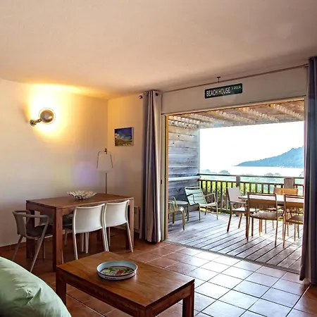 Les Hameaux De Santa Giulia Resort